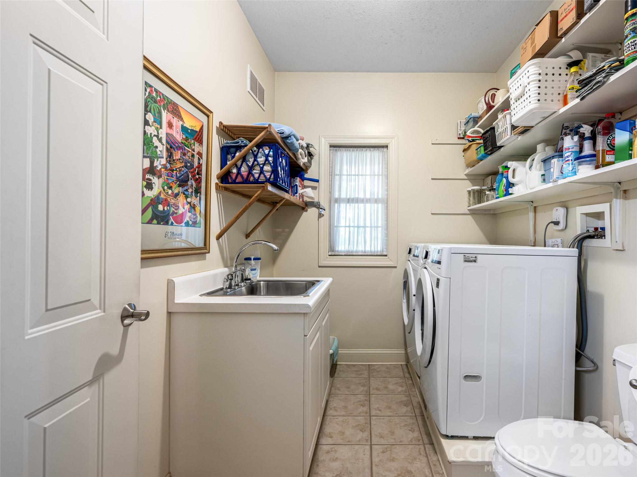 4 Dogwood Glen Circle Etowah NC 28729