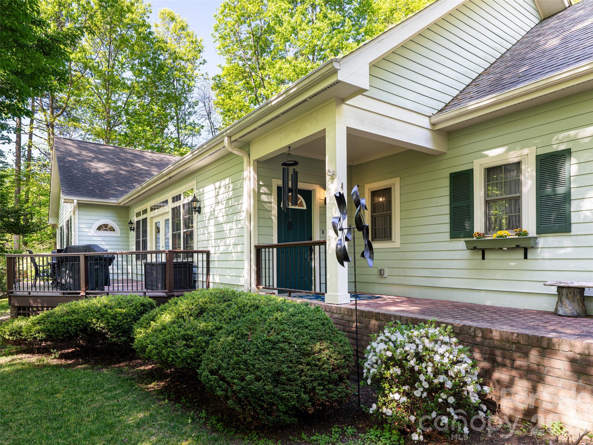 4 Dogwood Glen Circle Etowah NC 28729