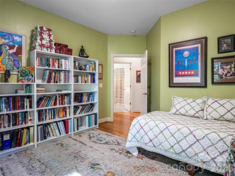 4 Dogwood Glen Circle Etowah NC 28729