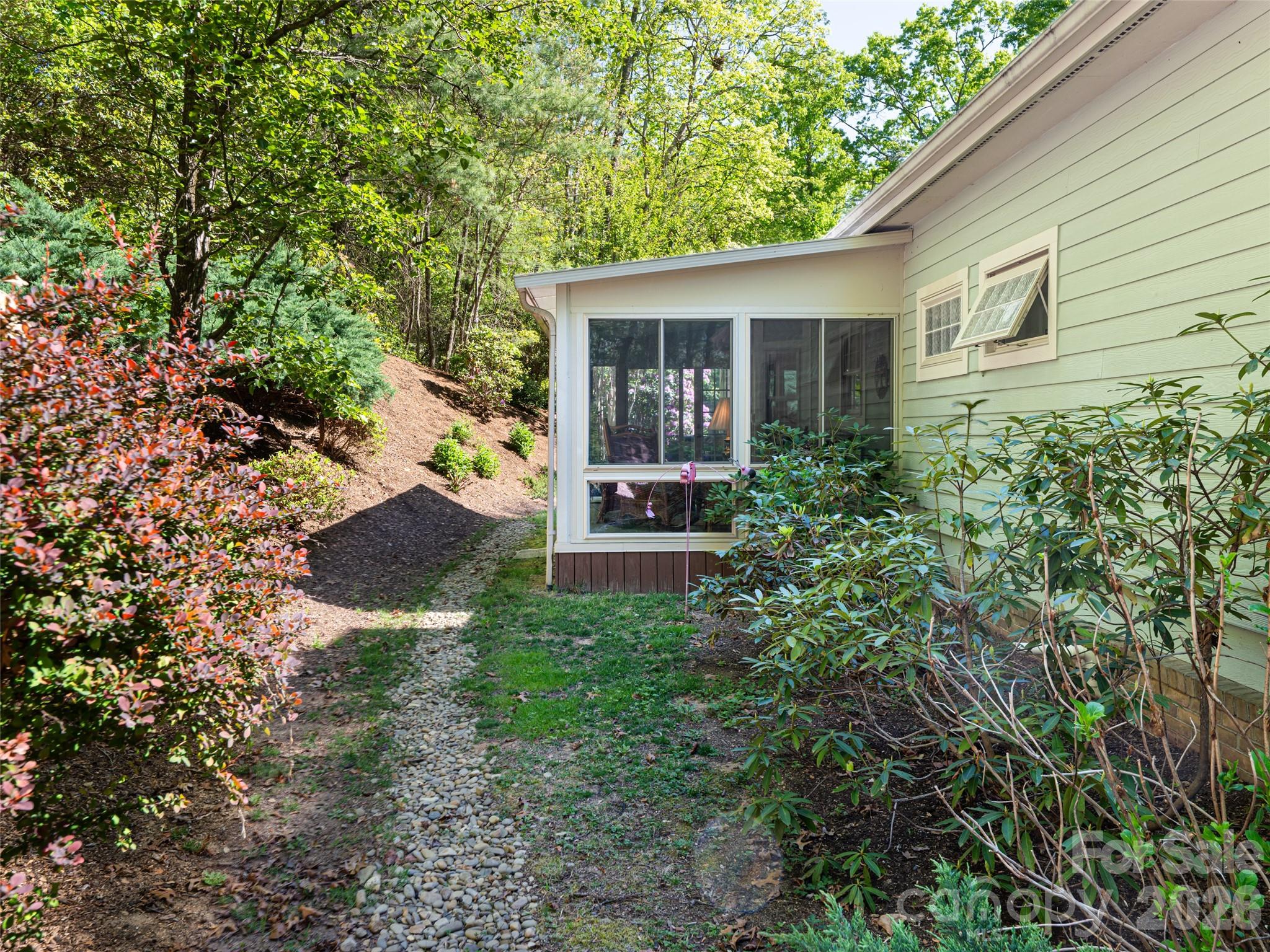 4 Dogwood Glen Circle Etowah NC 28729