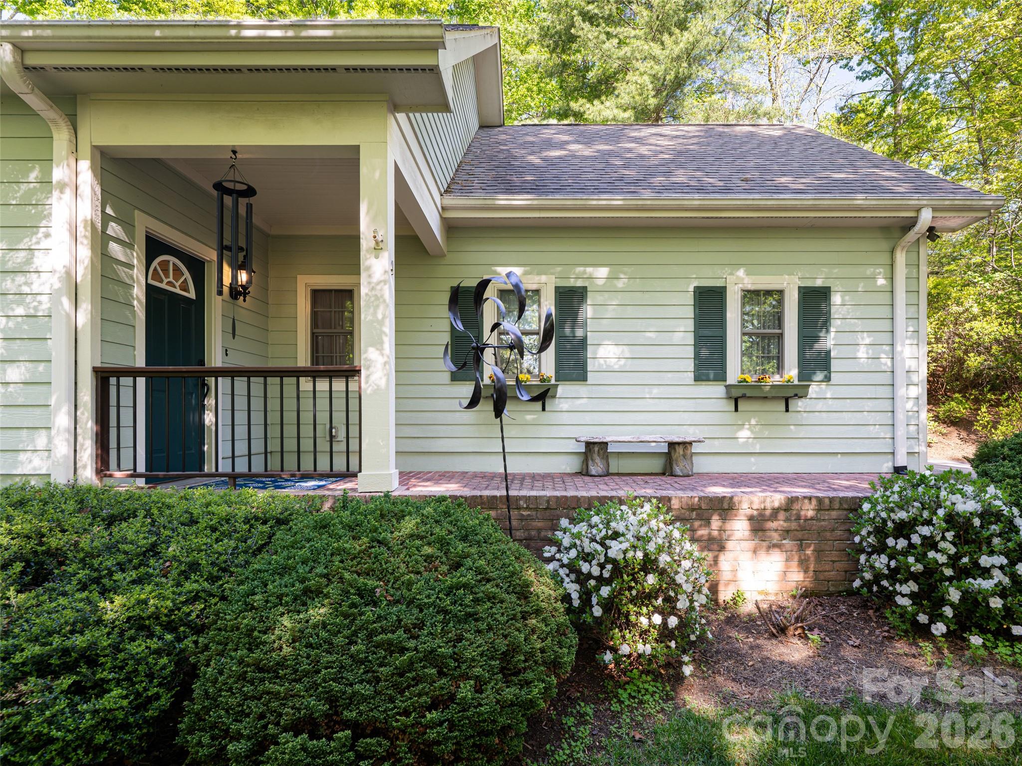 4 Dogwood Glen Circle Etowah NC 28729