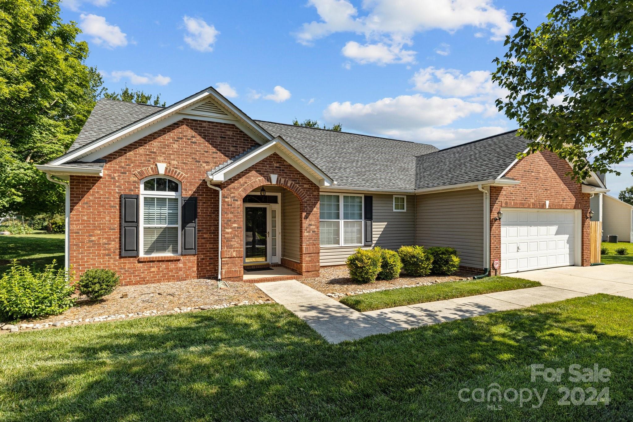 2045 Bluebonnet Lane Matthews NC 28104