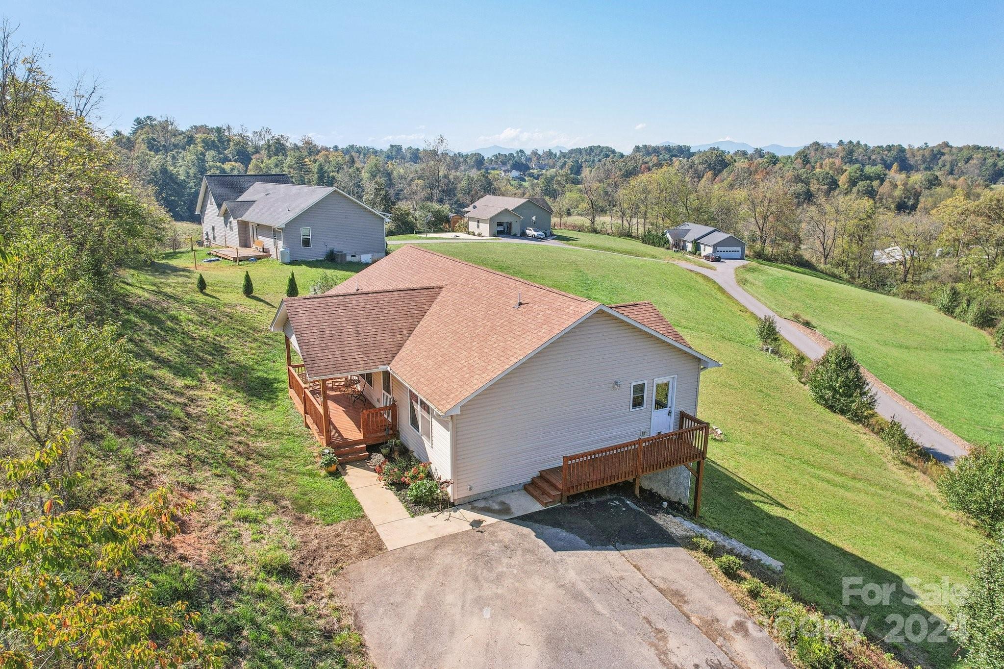 16 New Clayton Extension Weaverville NC 28787
