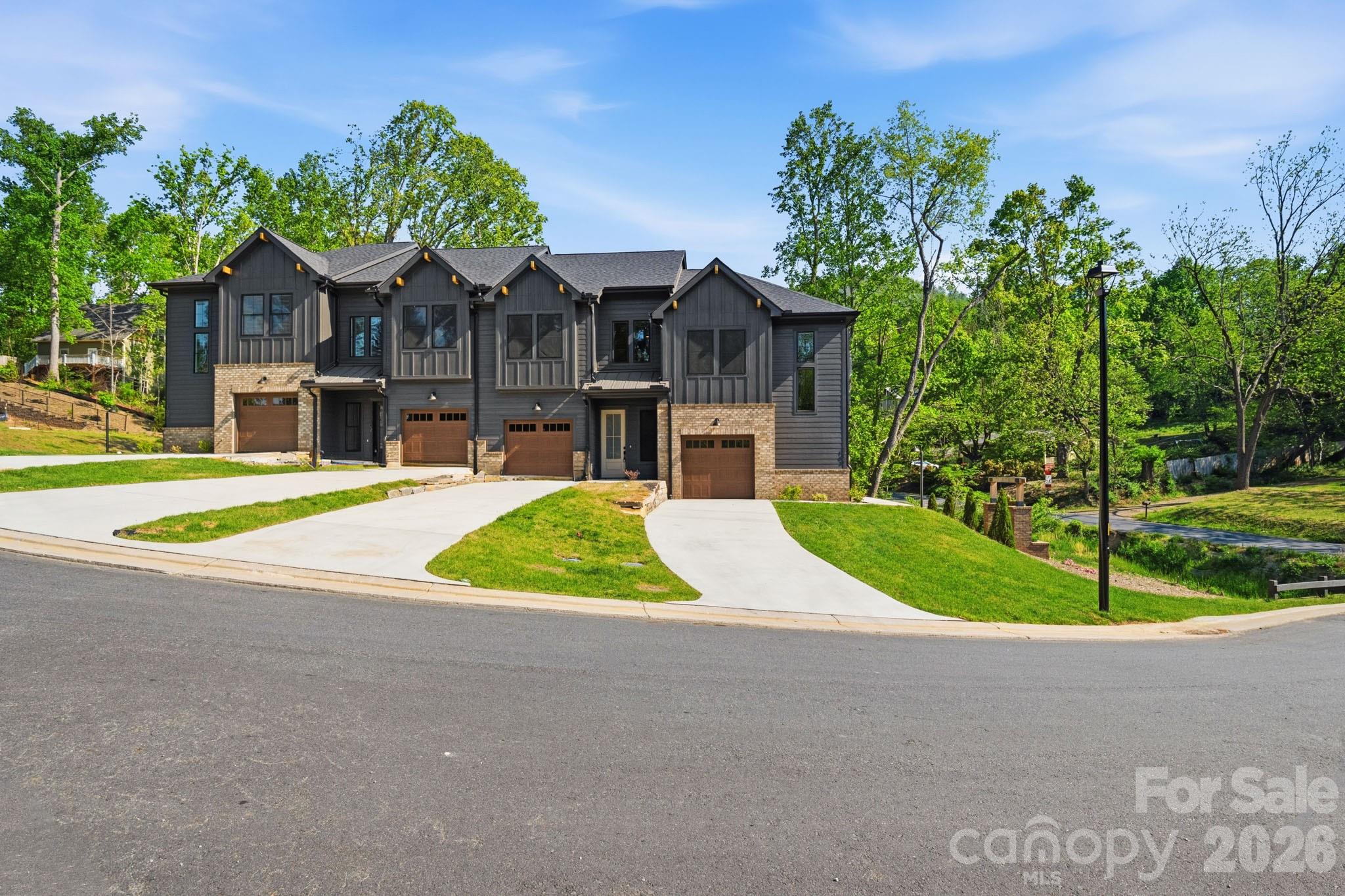 107 Collin Place Asheville NC 28804