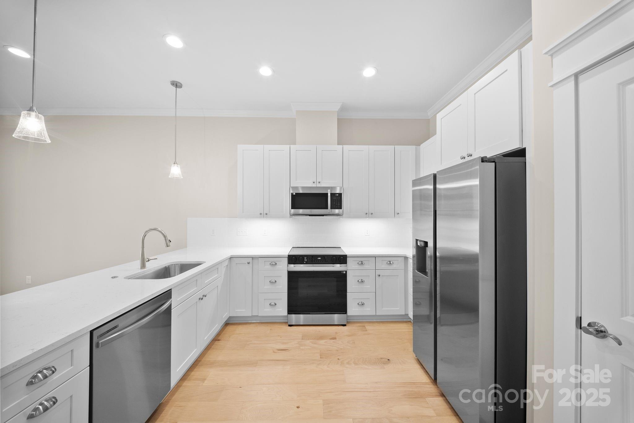 107 Collin Place Asheville NC 28804