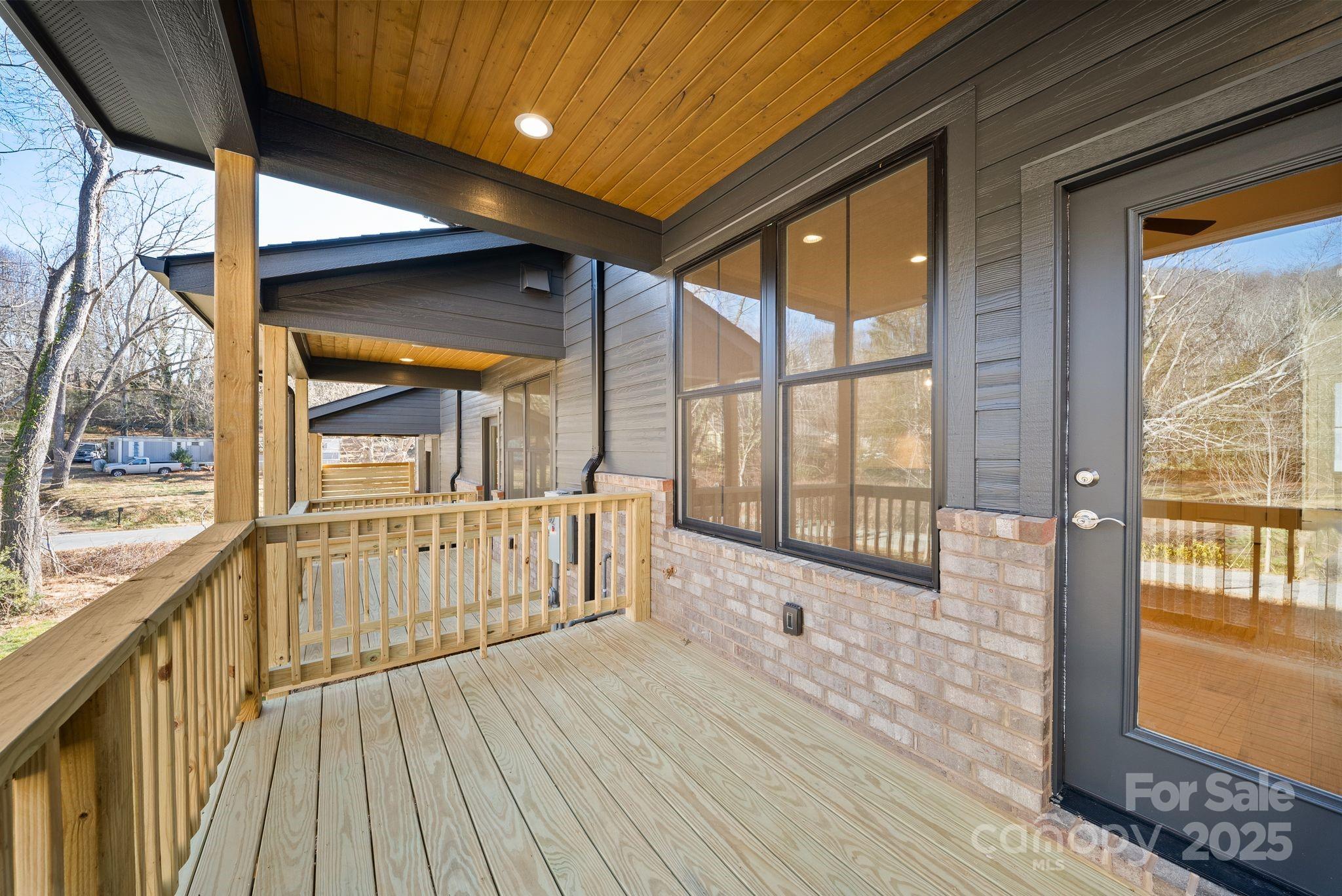 107 Collin Place Asheville NC 28804