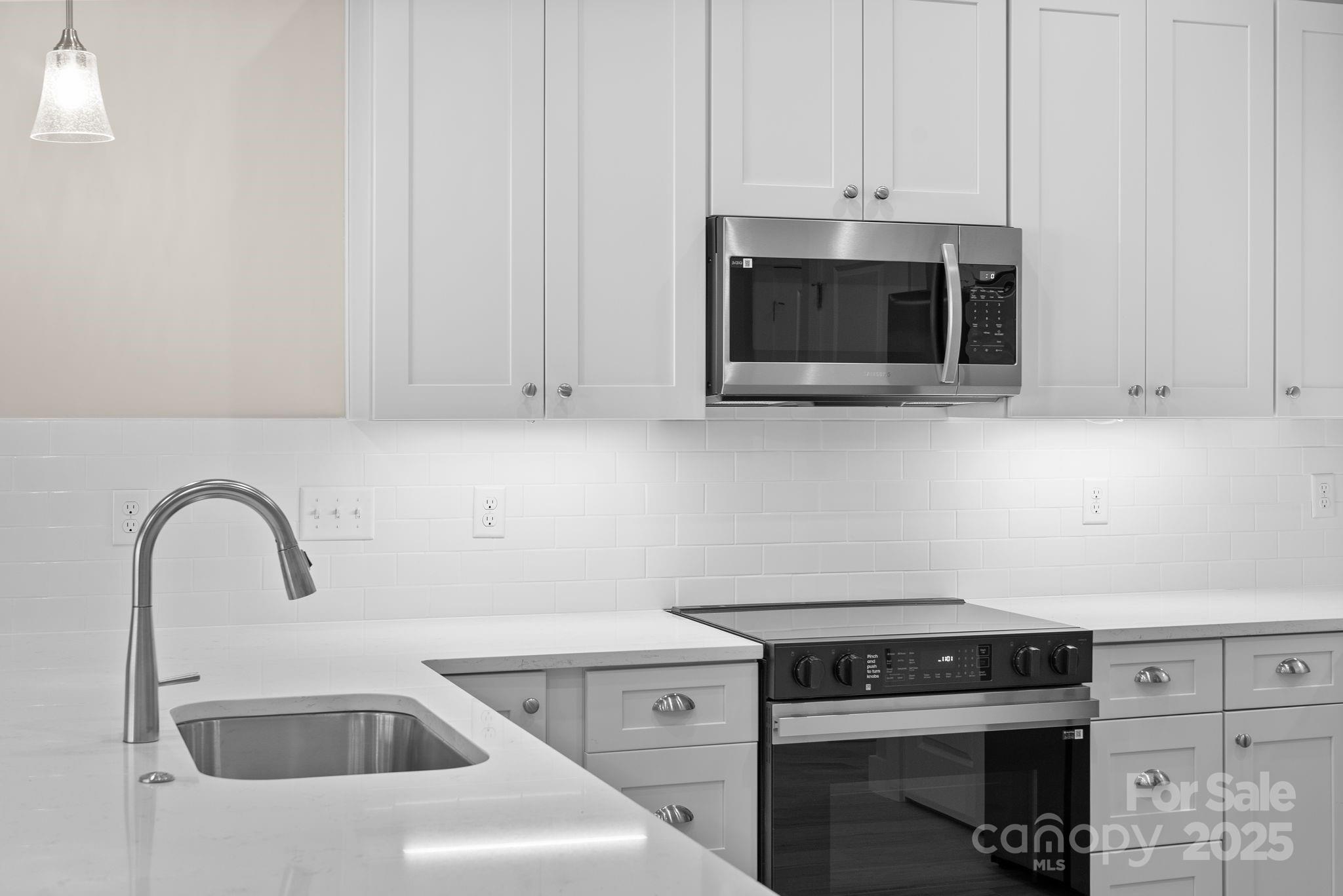 107 Collin Place Asheville NC 28804