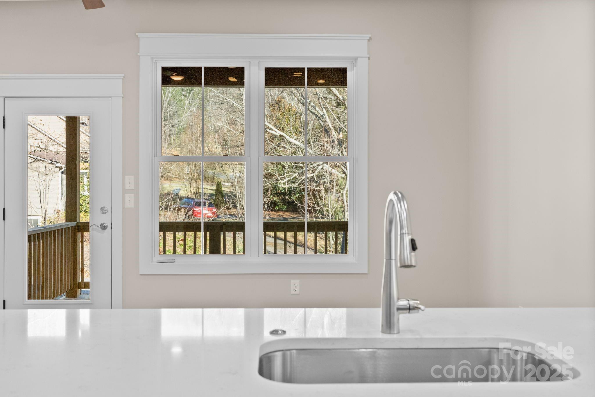 107 Collin Place Asheville NC 28804