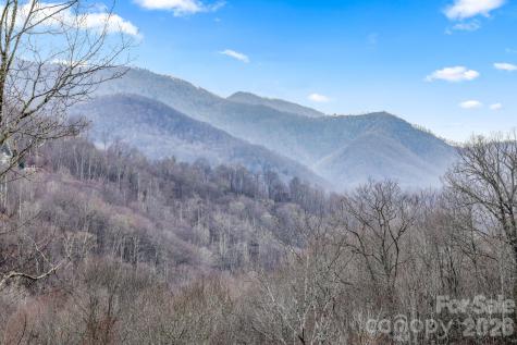 328 Mountain Lion Trail Maggie Valley NC 28751