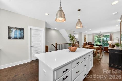 4136 Castleton Road Charlotte NC 28211