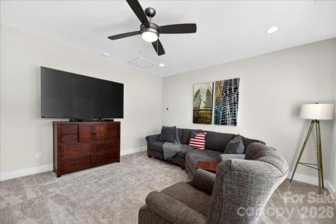 4136 Castleton Road Charlotte NC 28211