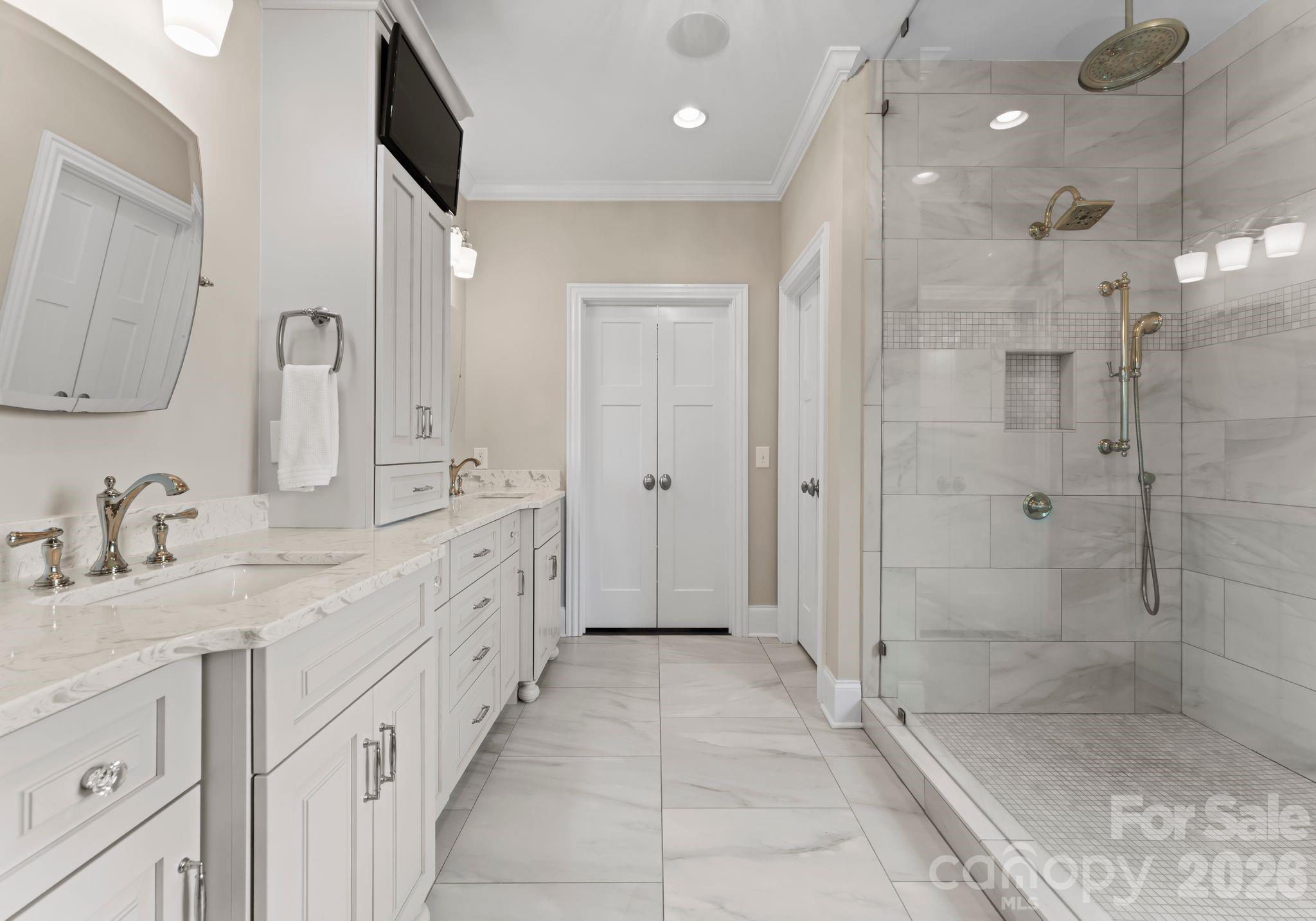 4628 Sierra View Drive Denver NC 28037