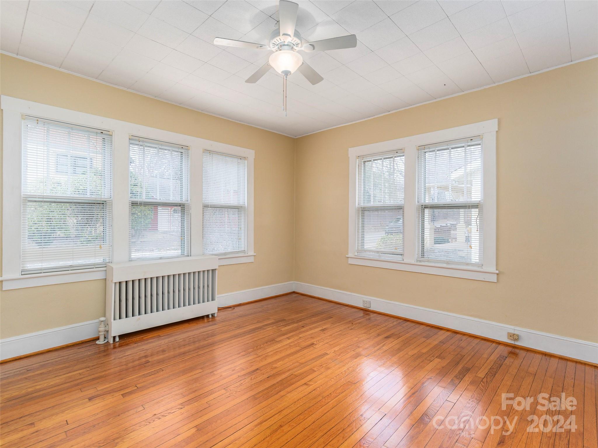 10 Buckingham Court Asheville NC 28803