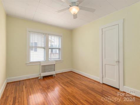 10 Buckingham Court Asheville NC 28803
