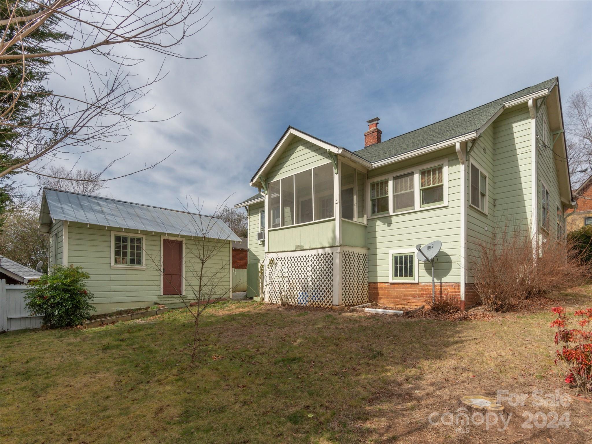 10 Buckingham Court Asheville NC 28803