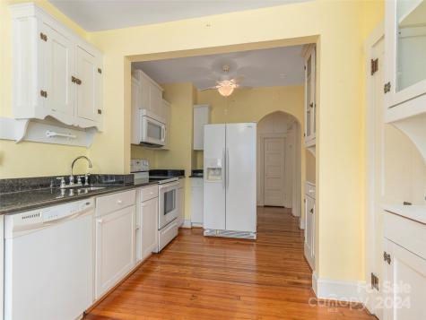 10 Buckingham Court Asheville NC 28803