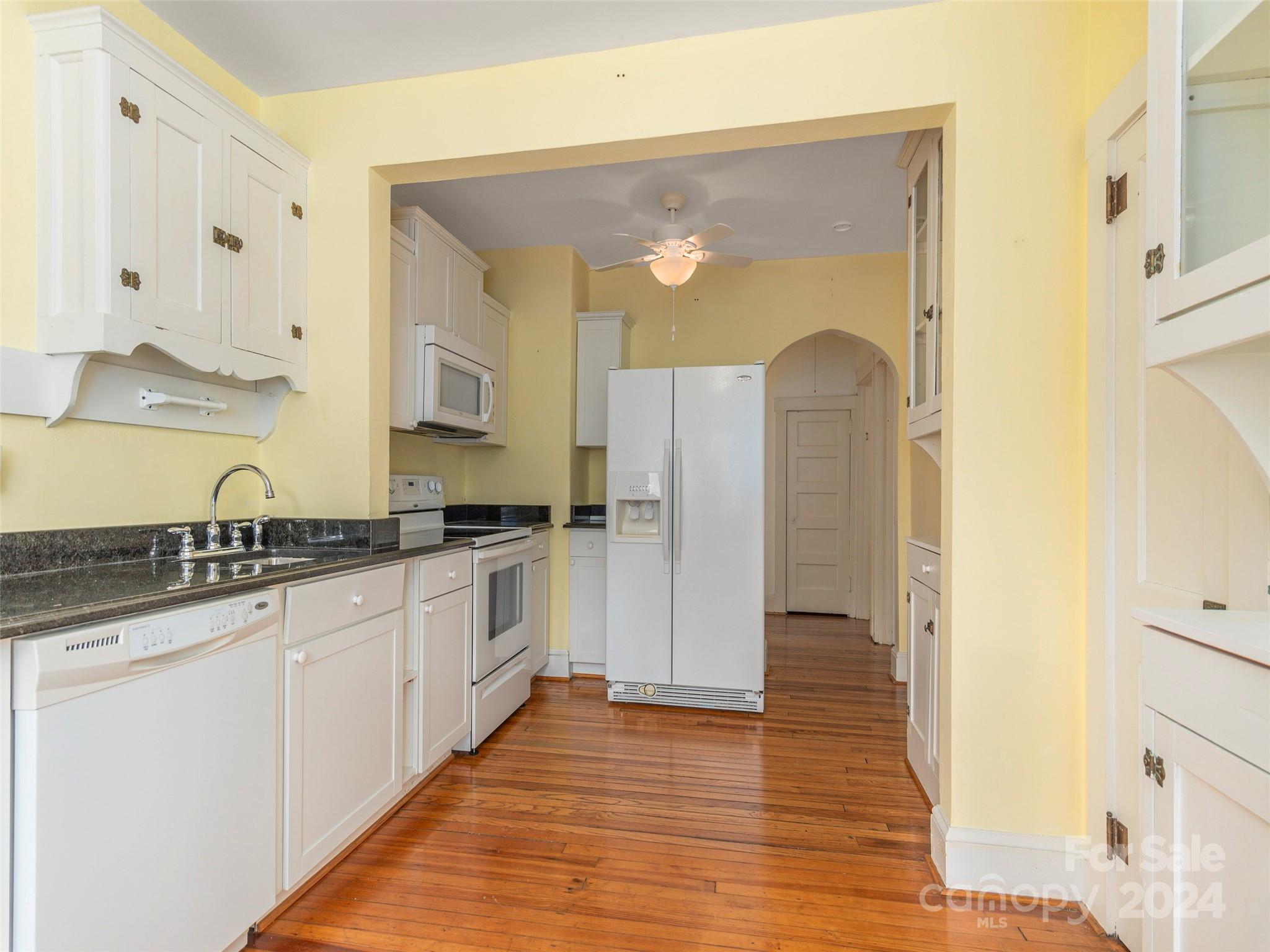 10 Buckingham Court Asheville NC 28803