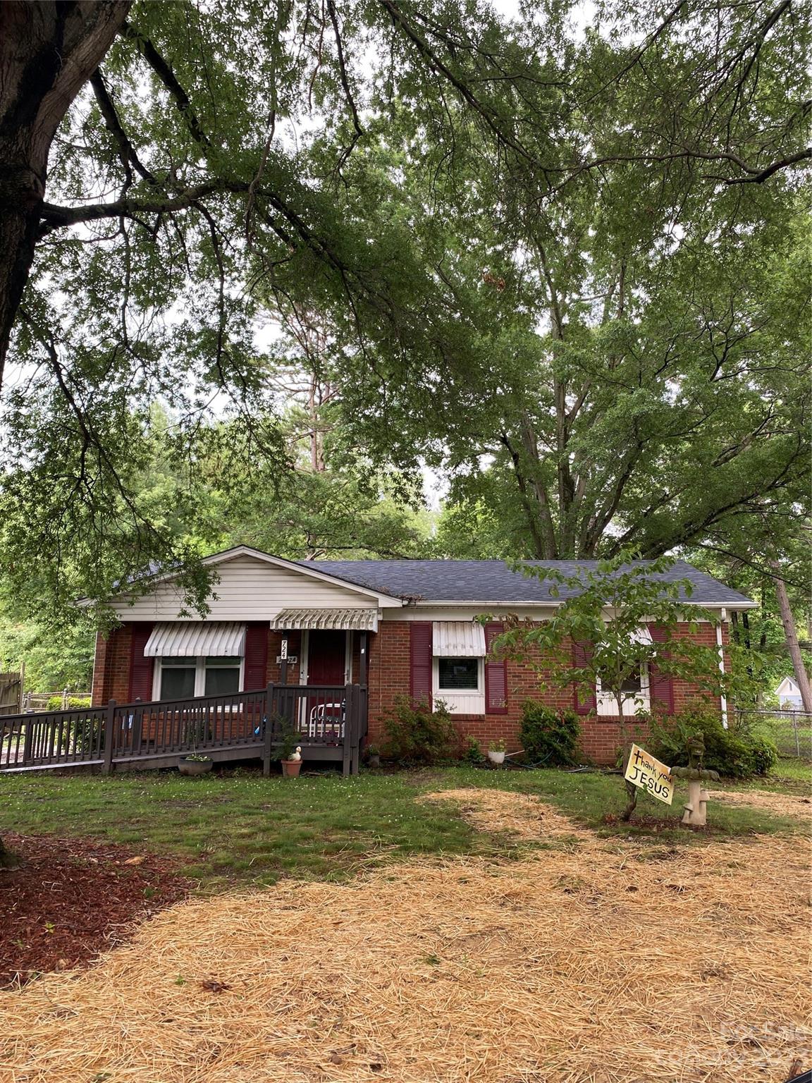 724 Pondella Drive Charlotte NC 28213