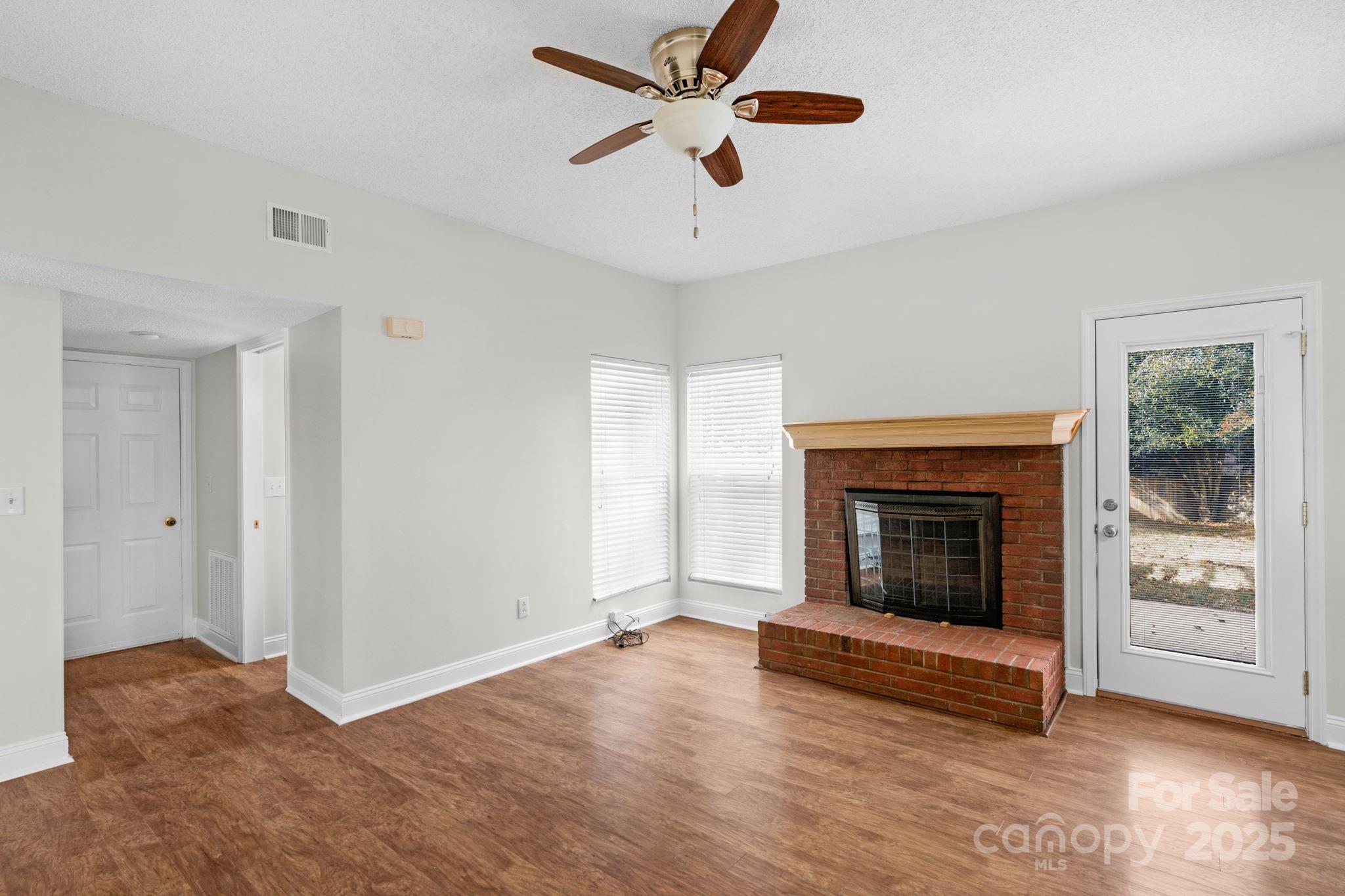 6109 Tartan Green Court Charlotte NC 28227