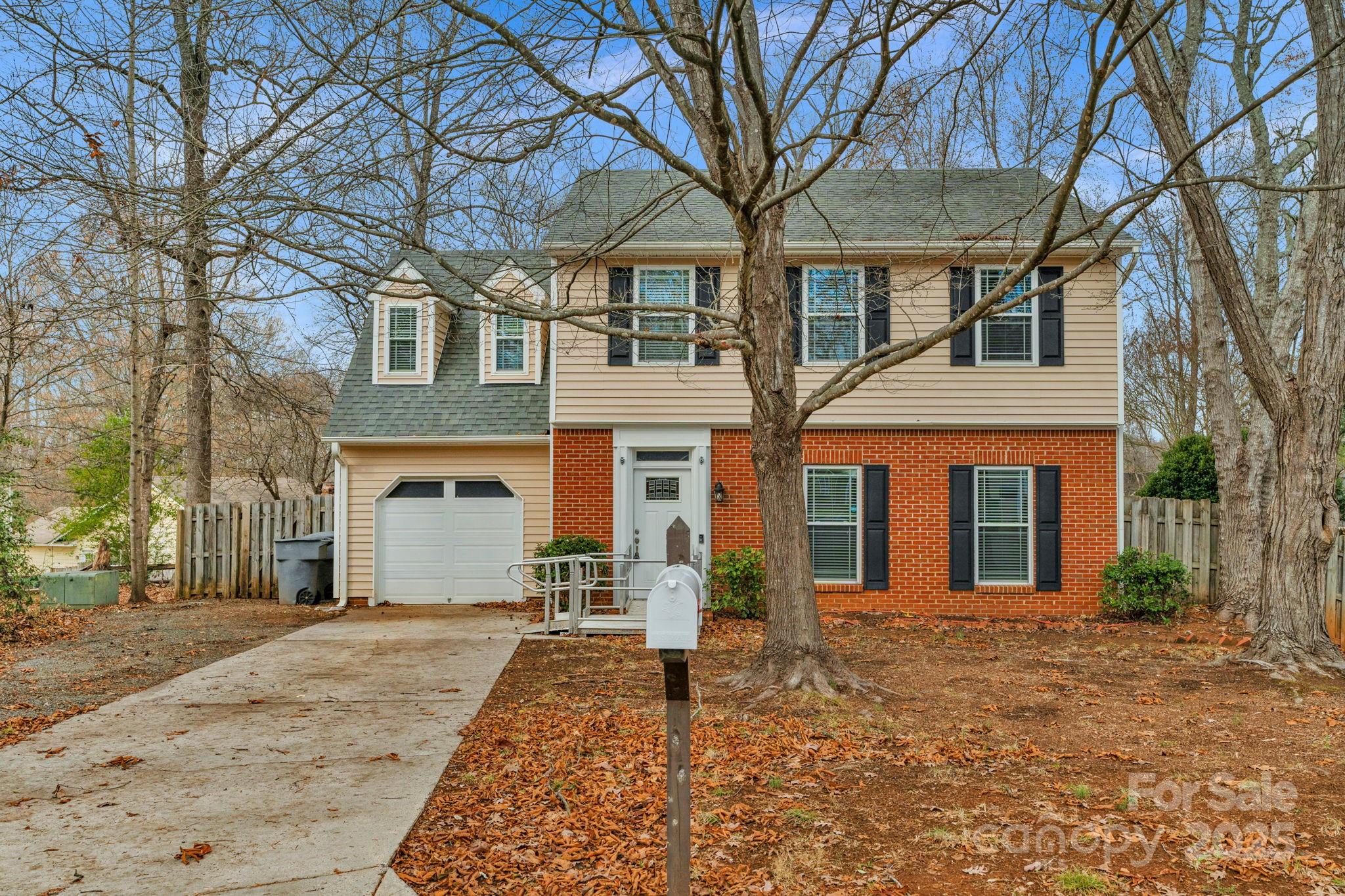 6109 Tartan Green Court Charlotte NC 28227