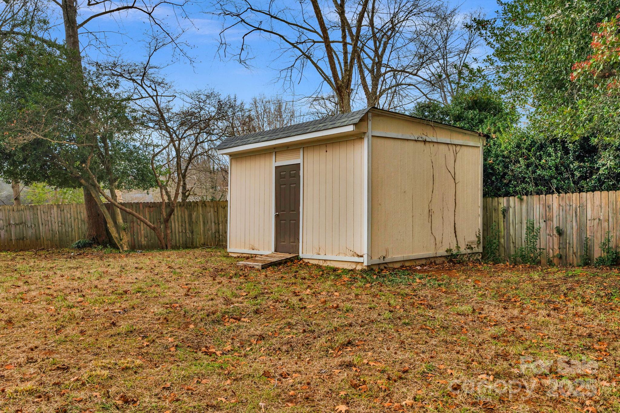 6109 Tartan Green Court Charlotte NC 28227