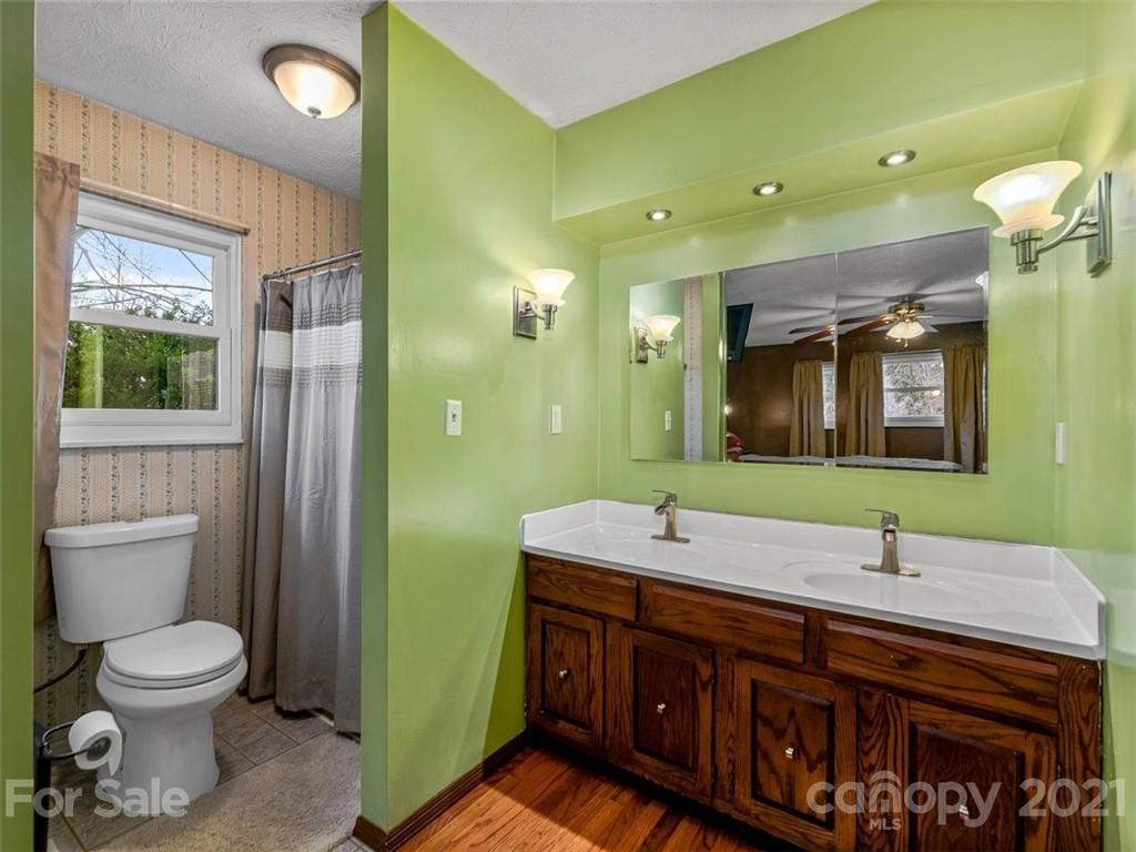 7 Horton Drive Candler NC 28715