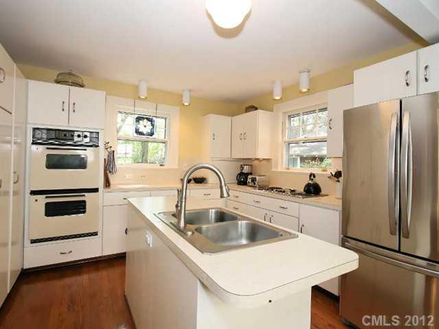 925 Ideal Way Charlotte NC 28203