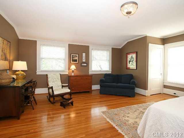 925 Ideal Way Charlotte NC 28203