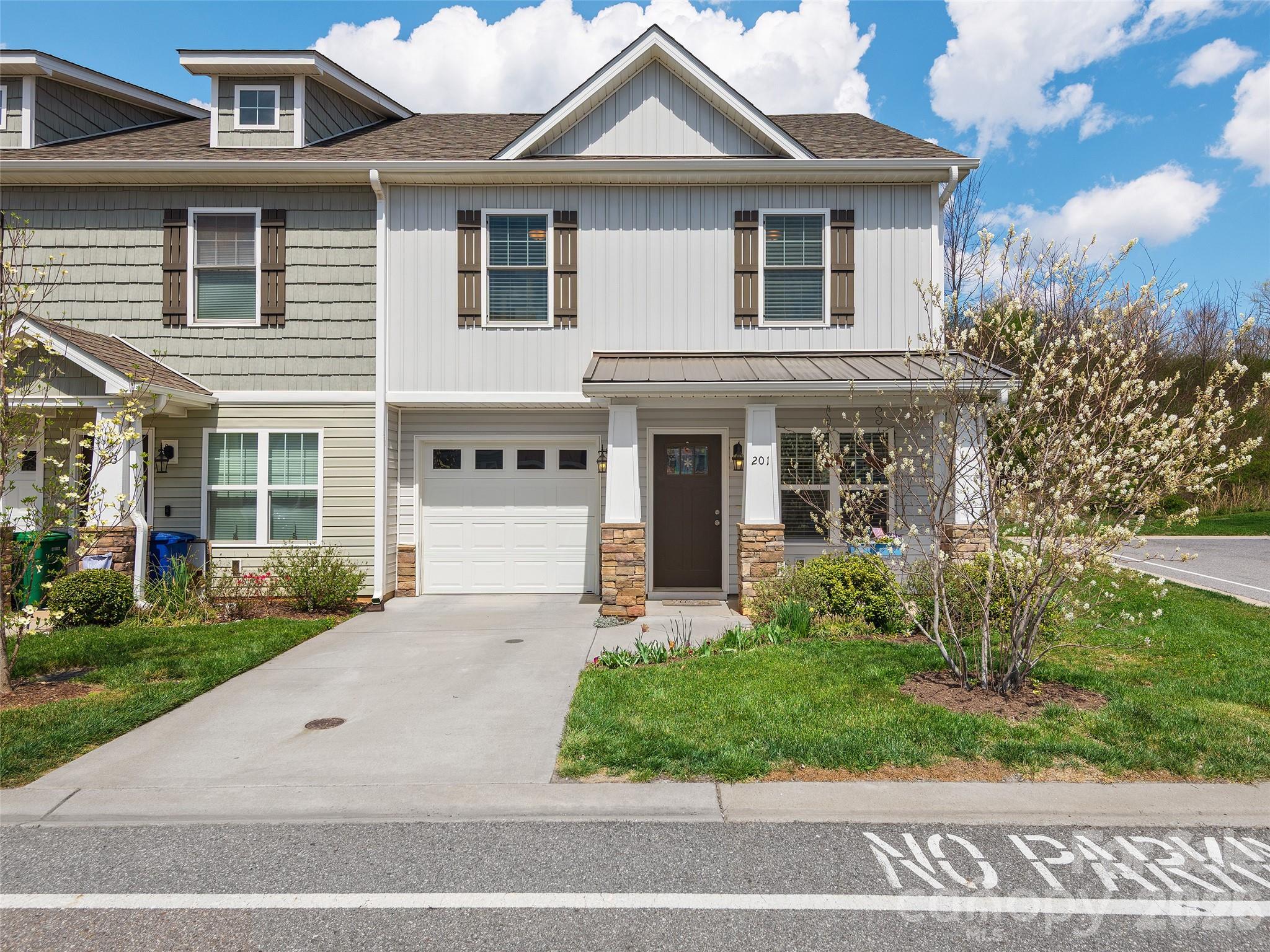 201 Stoney Point Way Candler NC 28715