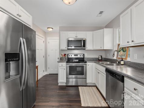 201 Stoney Point Way Candler NC 28715