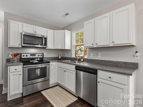 201 Stoney Point Way Candler NC 28715