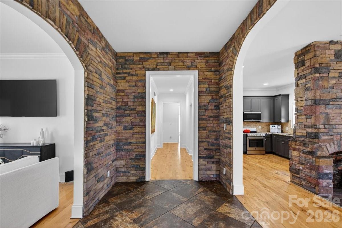 1001 Parkwood Avenue Charlotte NC 28205