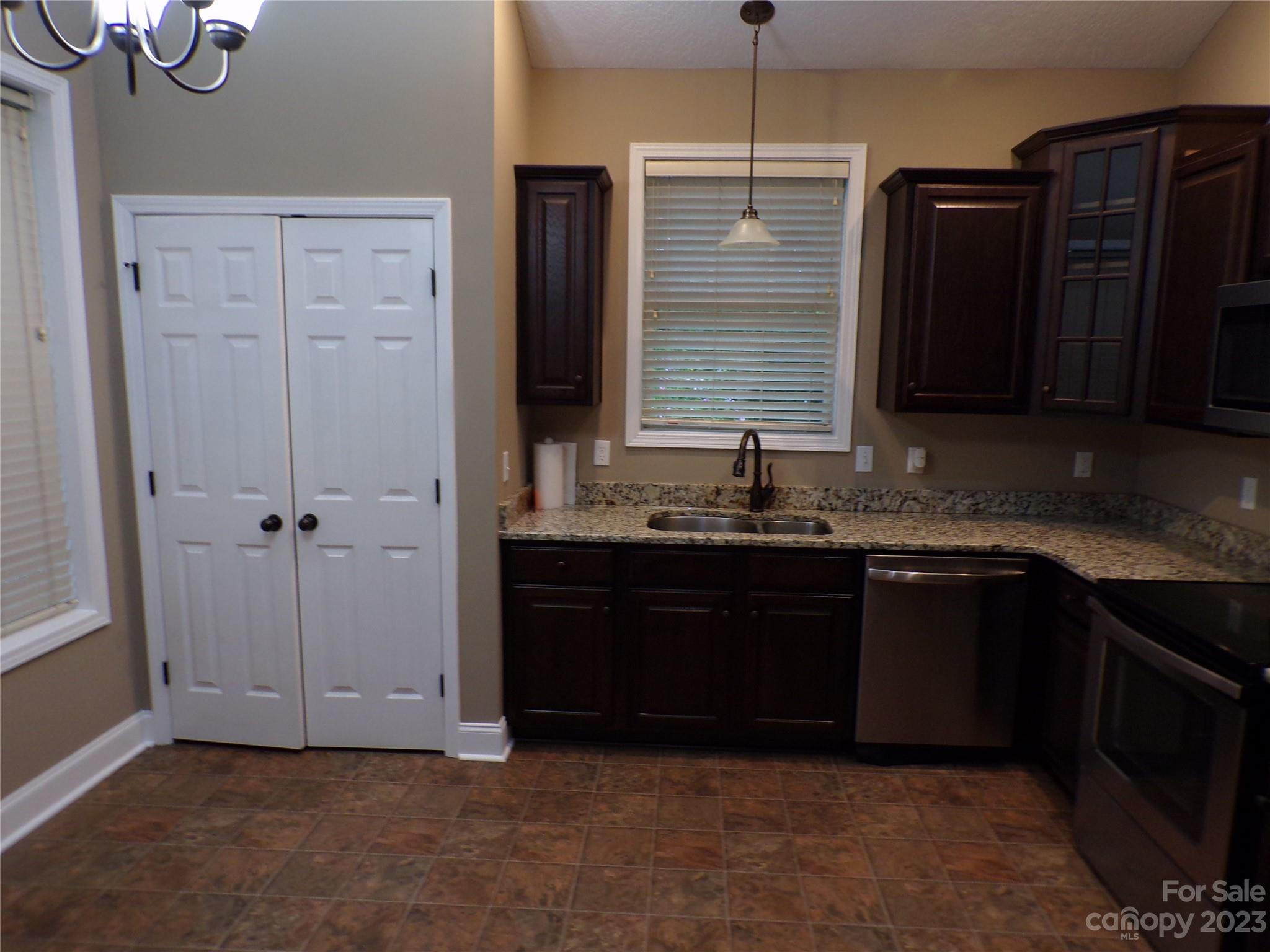 111 Pinkie Lane Canton NC 28716