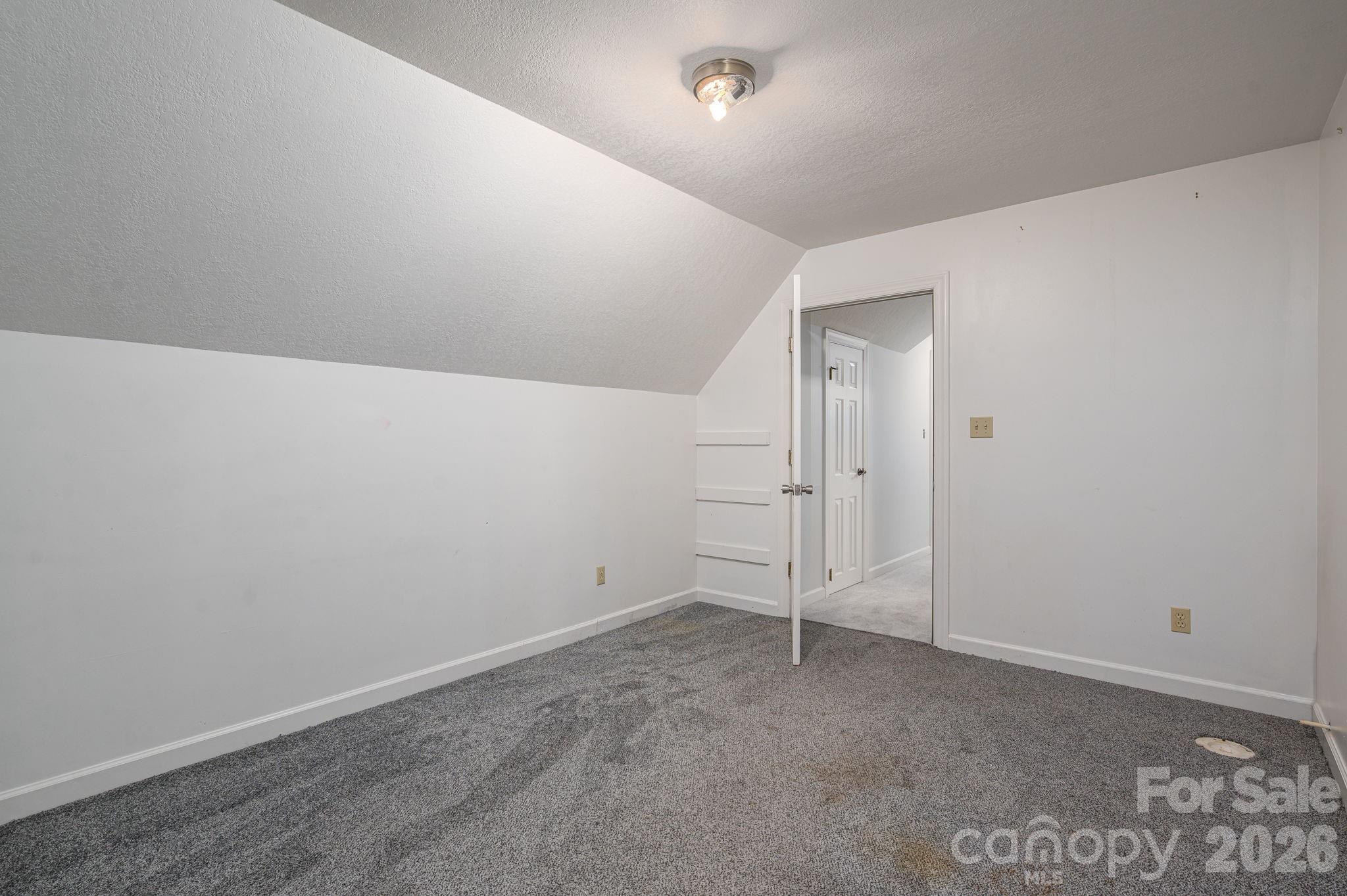 208 Hollow Road Lincolnton NC 28092