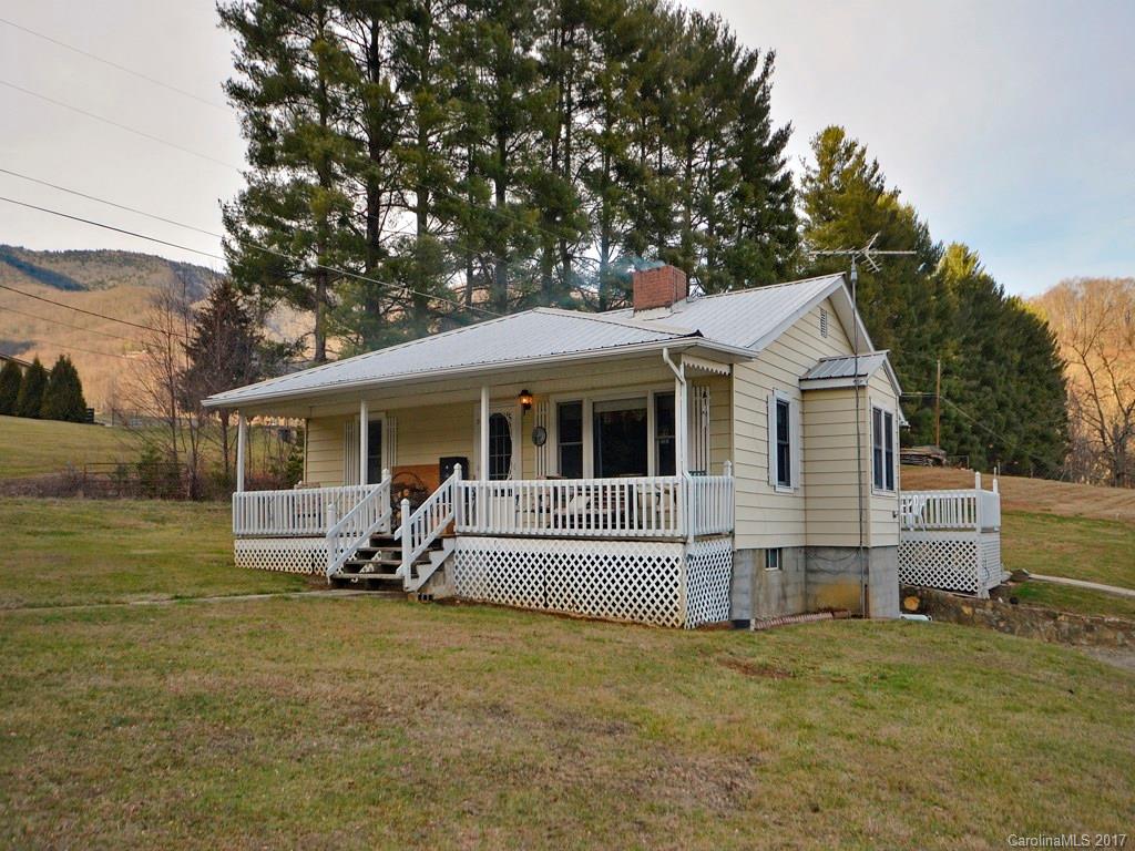 512 Walker Road Waynesville NC 28786