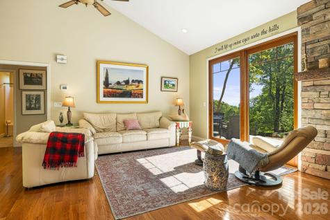 411 Alta Circle Hendersonville NC 28739