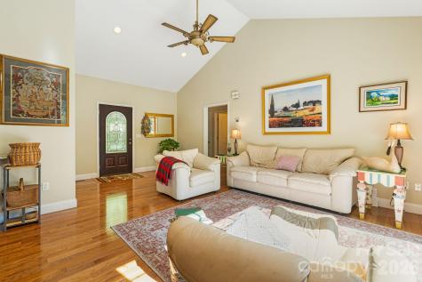 411 Alta Circle Hendersonville NC 28739