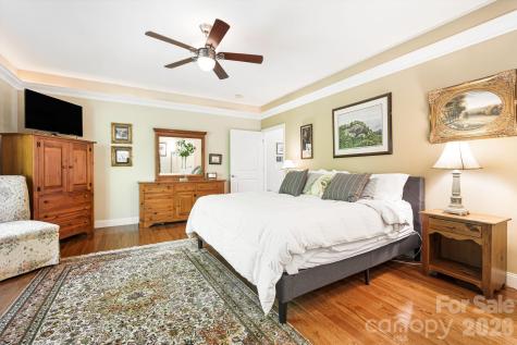 411 Alta Circle Hendersonville NC 28739