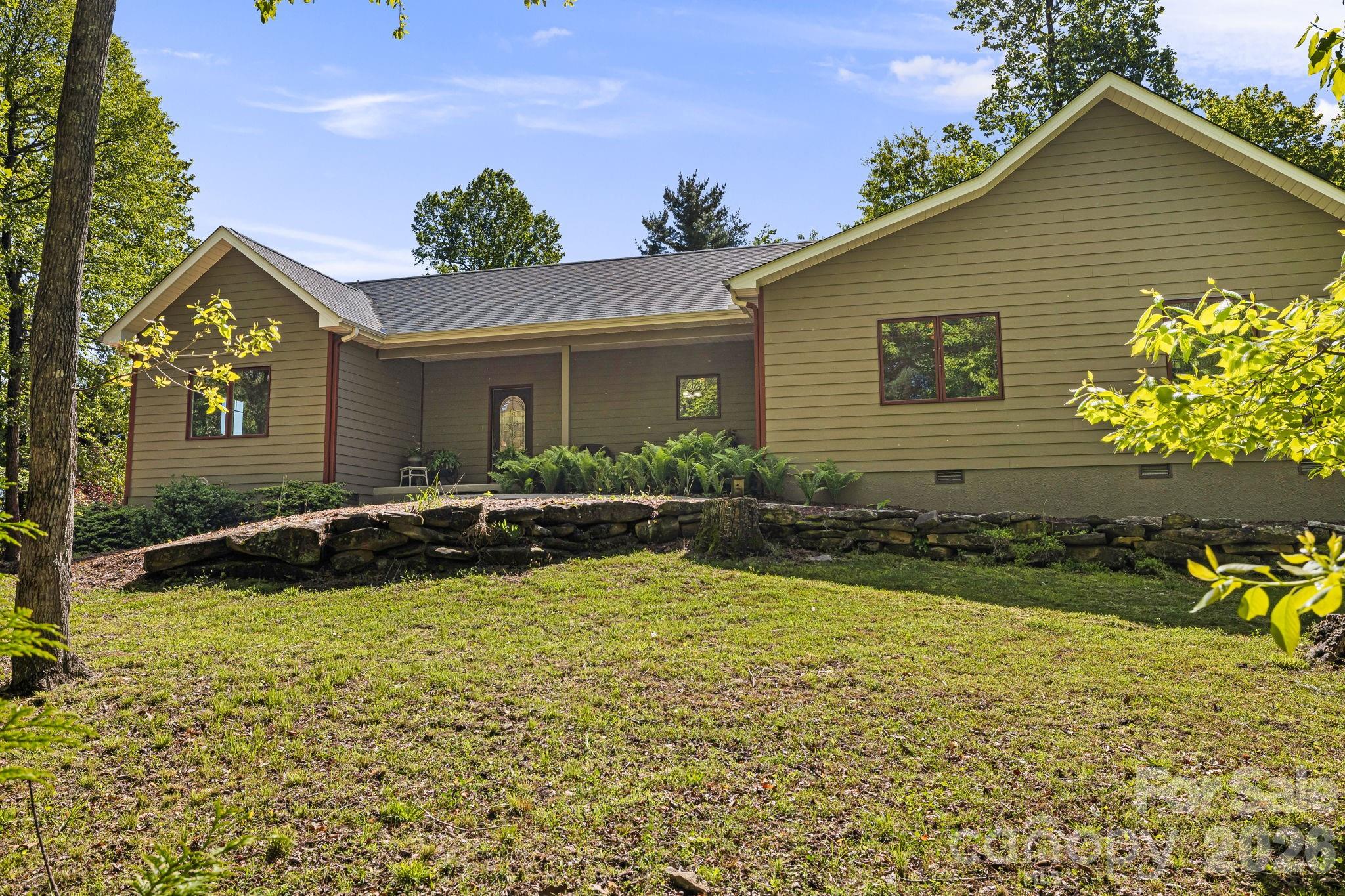 411 Alta Circle Hendersonville NC 28739