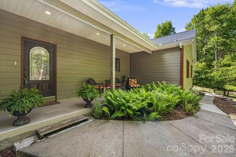 411 Alta Circle Hendersonville NC 28739
