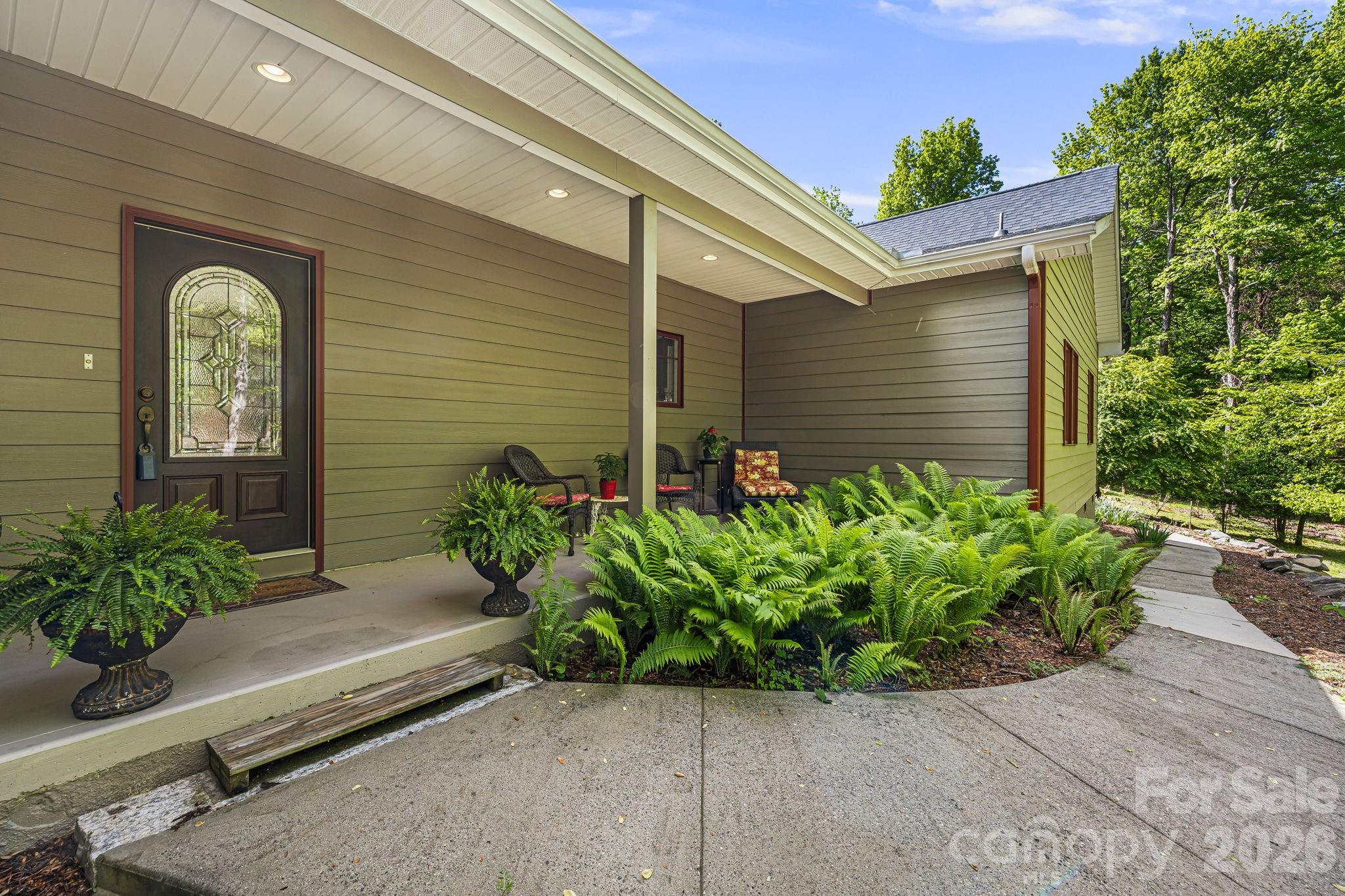 411 Alta Circle Hendersonville NC 28739