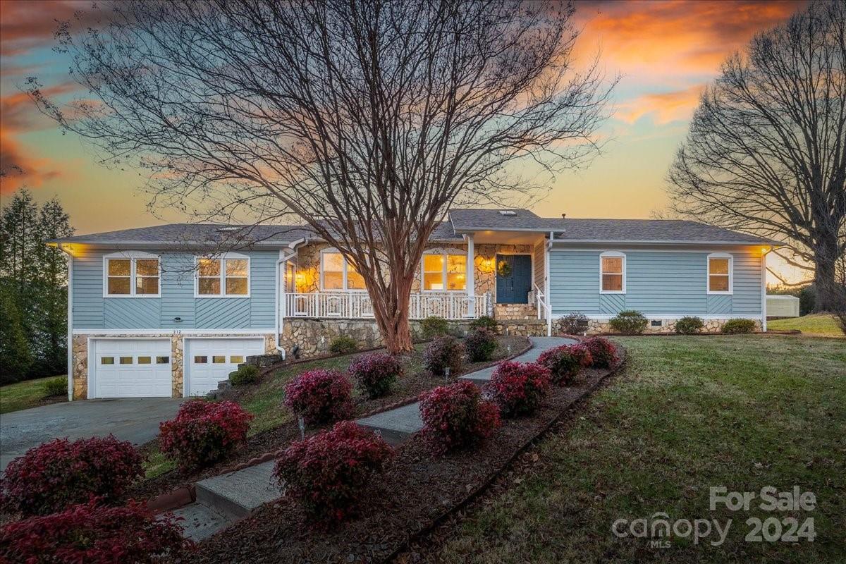 212 Woodlawn Drive Morganton NC 28655
