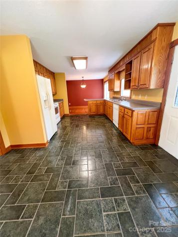 660 Halltown Road Spruce Pine NC 28777