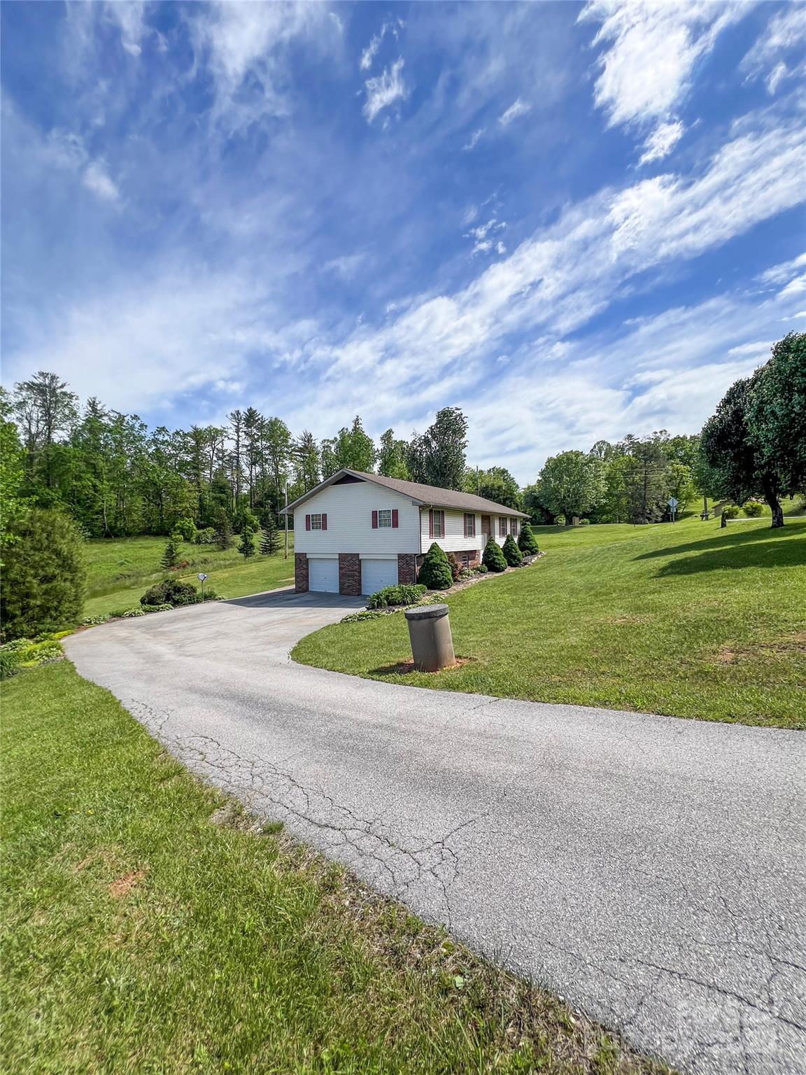 660 Halltown Road Spruce Pine NC 28777