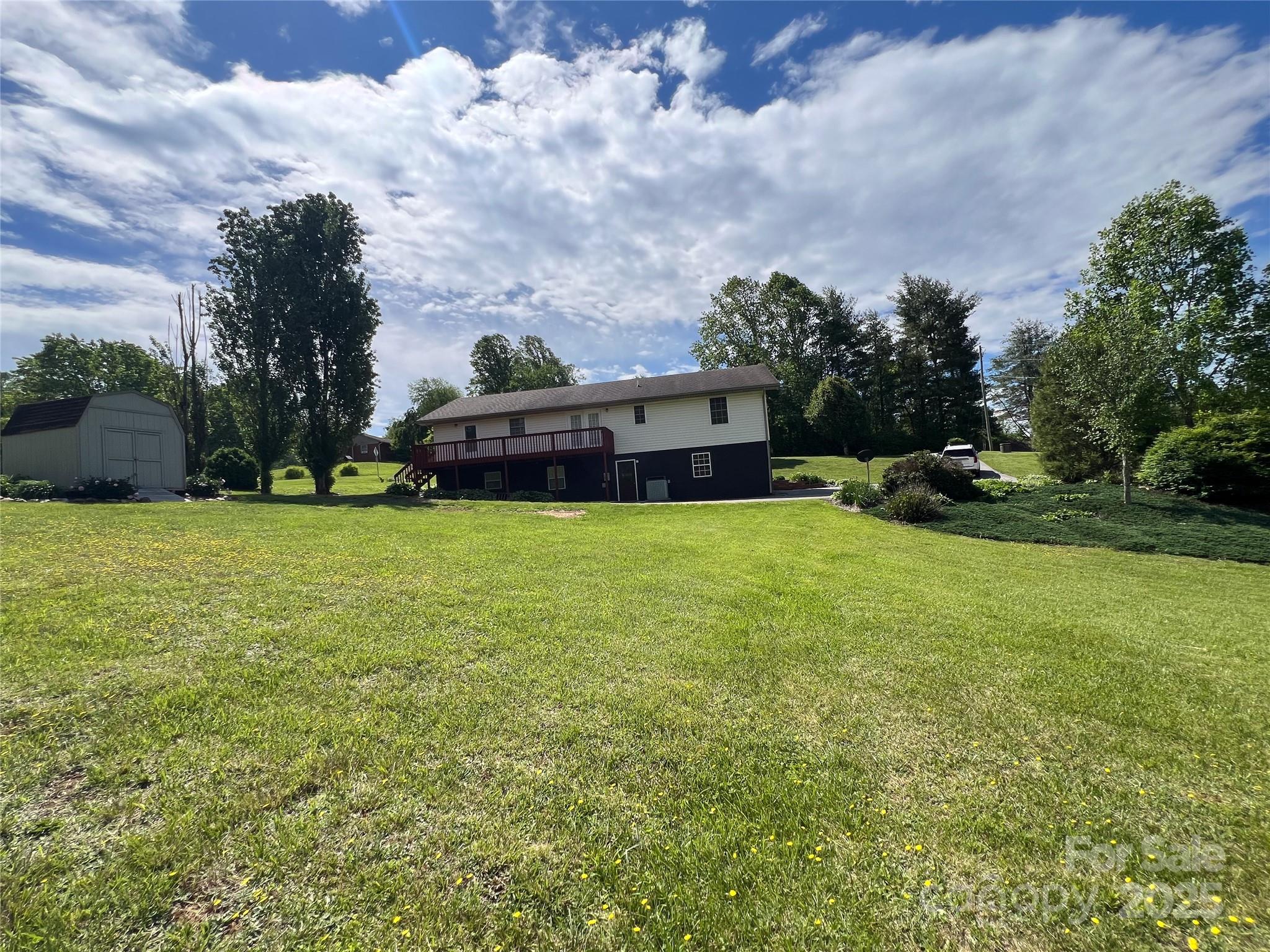 660 Halltown Road Spruce Pine NC 28777