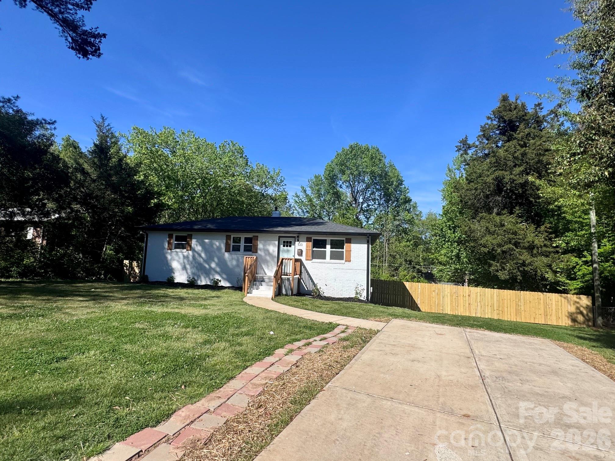 533 Frank Drive Charlotte NC 28215