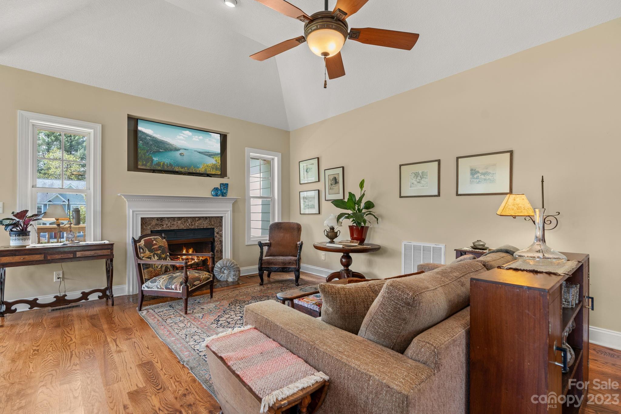 2409 Riceville Road Asheville NC 28805