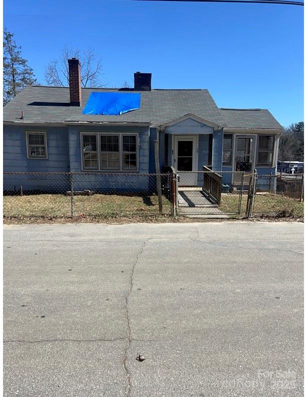 28 W Laurel Loop Drive W Asheville NC 28806