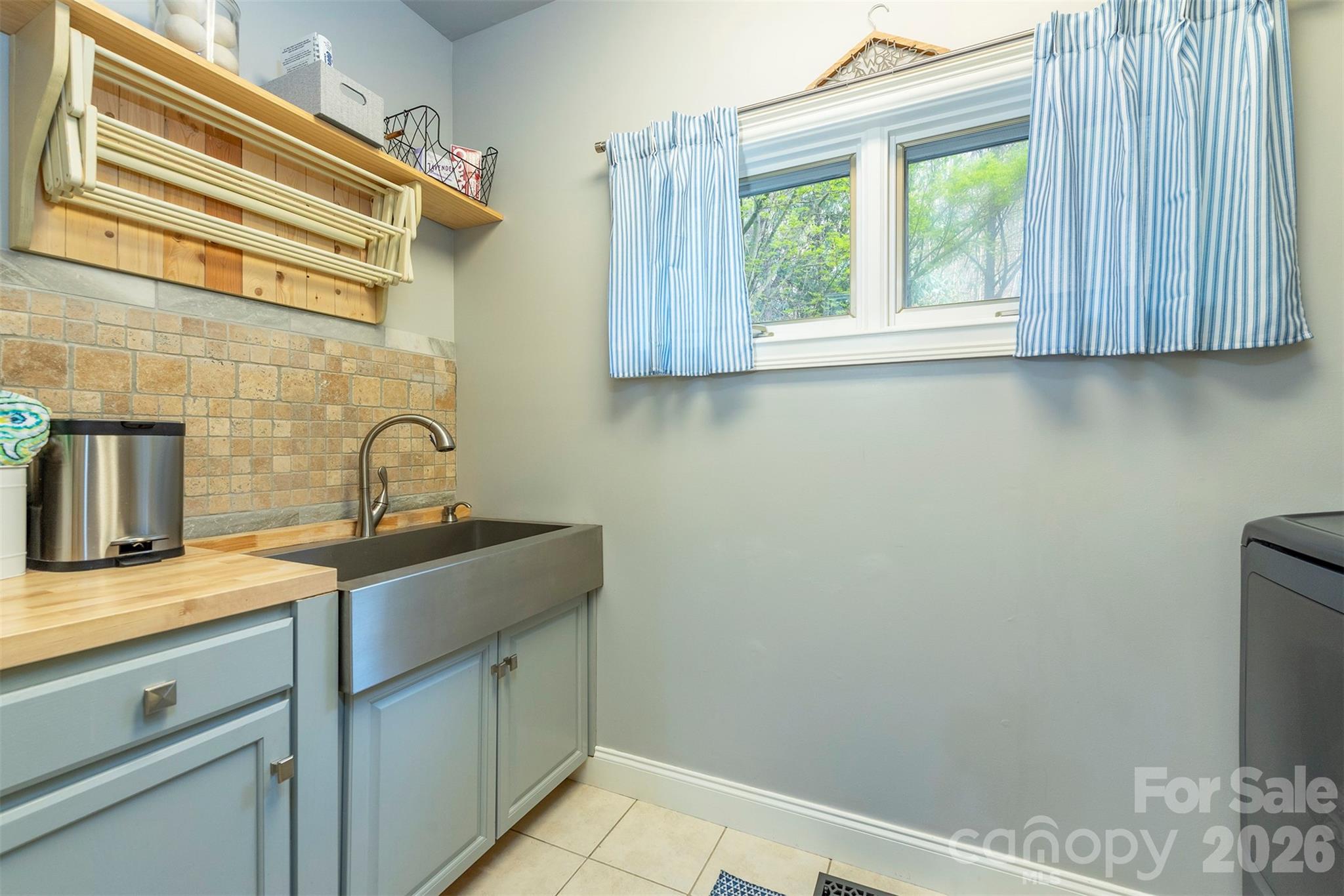 11 Hearthstone Drive Asheville NC 28803