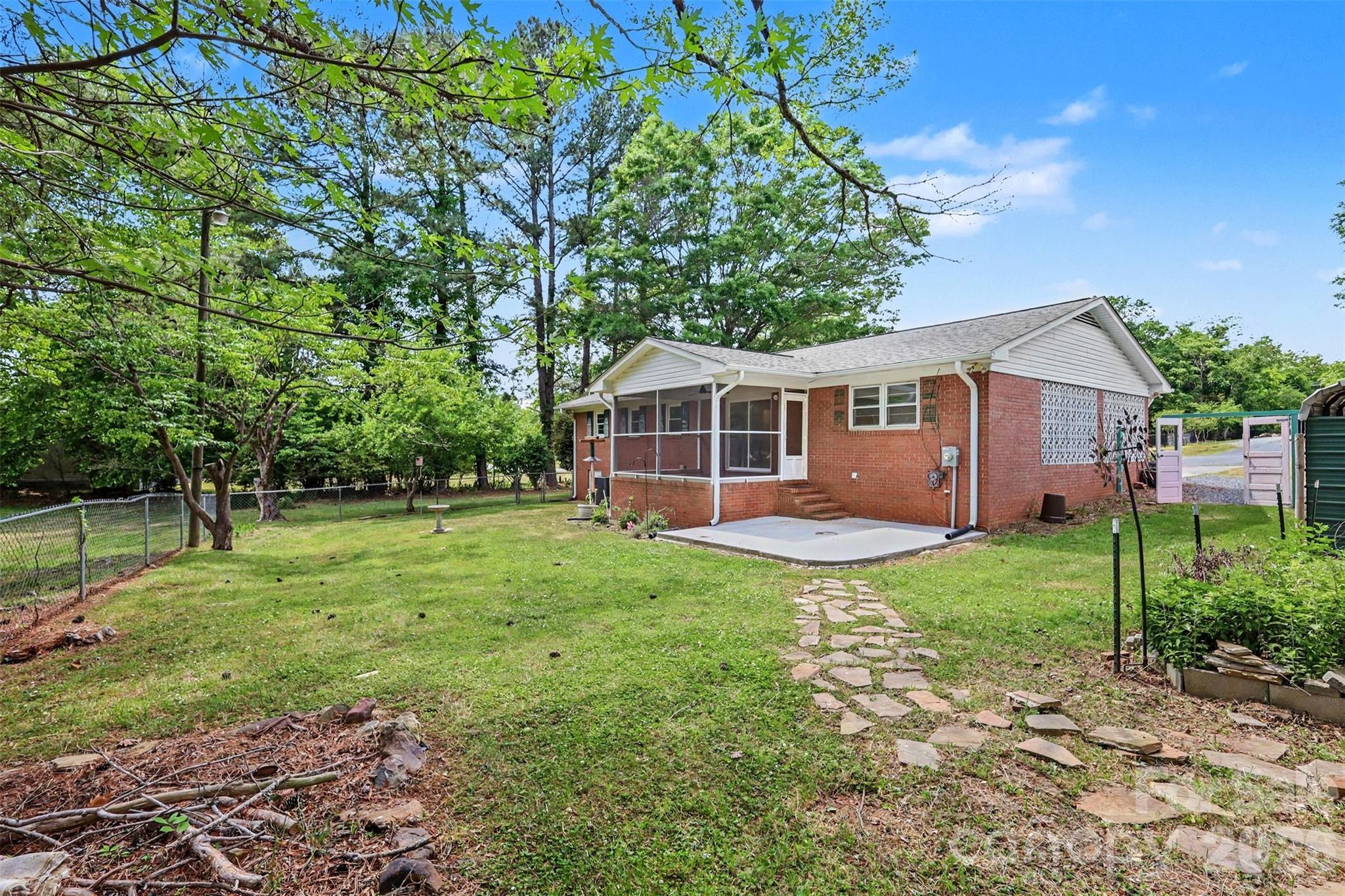 79 Walnut Street Badin NC 28009